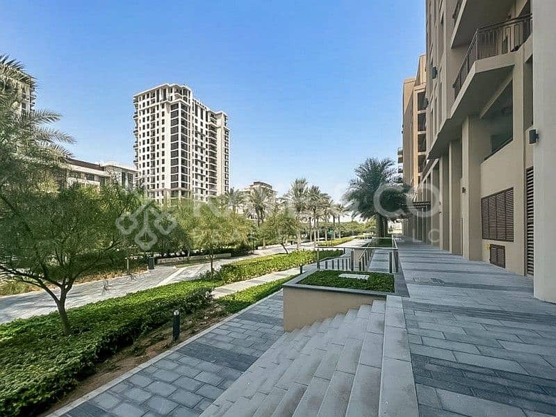 Exclusive | Furnished | Top Floor | Large Balcony