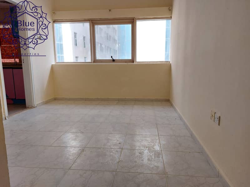 VERY CHEAP PRICE STUDIO FLAT+CLOSE KITCHEN