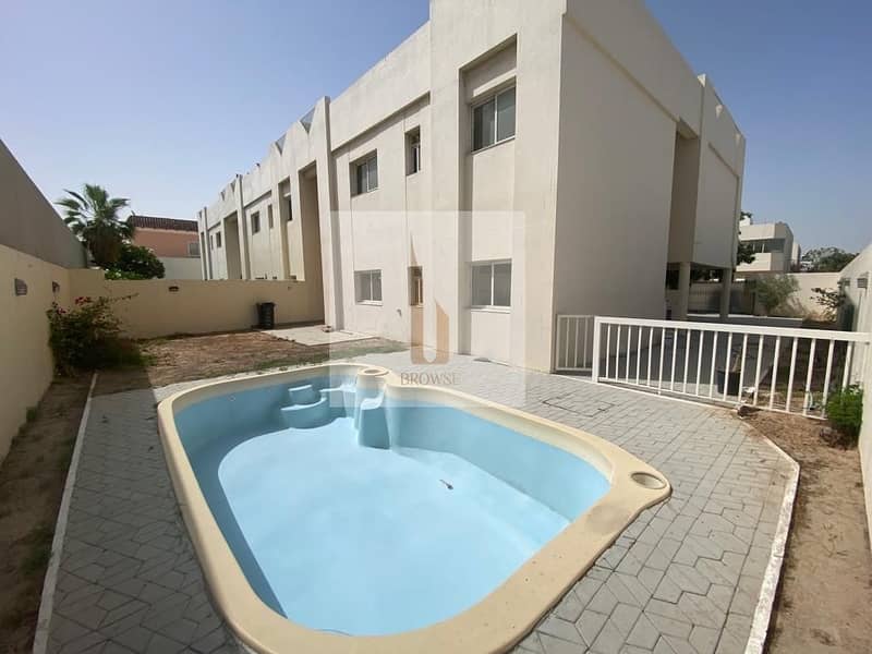 UPGARDED HUGE 4BR+M+PRIVATE POOL+GARDEN