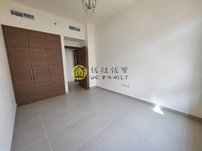 فلیٹ 2 غرفة نوم للايجار في قرية جميرا الدائرية، دبي - شقة في الضاحية 12 قرية جميرا الدائرية 2 غرف 55000 درهم - 5830607