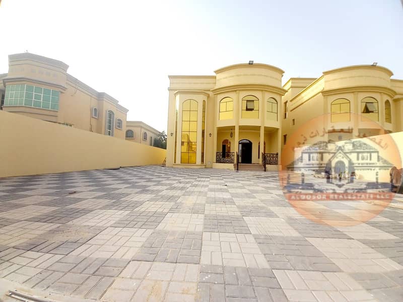 Villa with large land and building area in the most vibrant area in Ajman with great payment facilities
