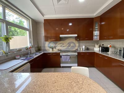 3 Bedroom Villa for Sale in Mirdif, Dubai - DISTRESS DEAL I GATED COMMUNITY I CLEAN VILLA  I 3 BEDROOM I  TV LOUNGE I PRIVATE  ENTRANCE I PRIVATE GARDEN I MAID ROOM
