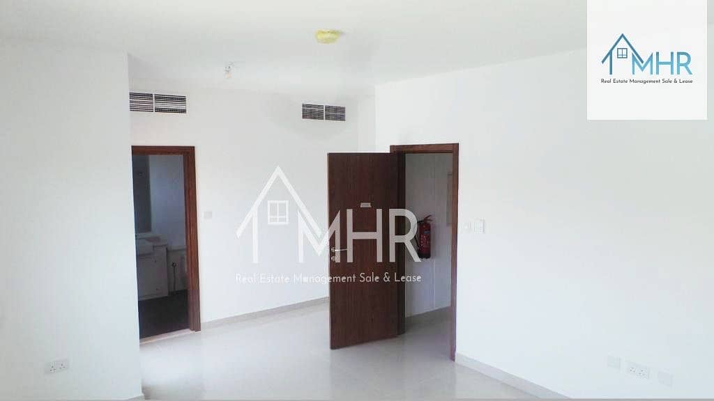 Single  Row Villa  With Private Swimming Pool  3 BR + Maid room  . Manazil  Al Reef 2
