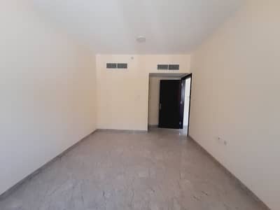 شقة 1 غرفة نوم للايجار في تجارية مويلح، الشارقة - شقة في بناية مويلح 3 تجارية مويلح 1 غرف 22000 درهم - 6032502