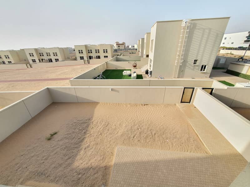 Brand new 3bhk villa with maid's room With Wardrobes With master bedroom rent 80k in 4 chqs barashi