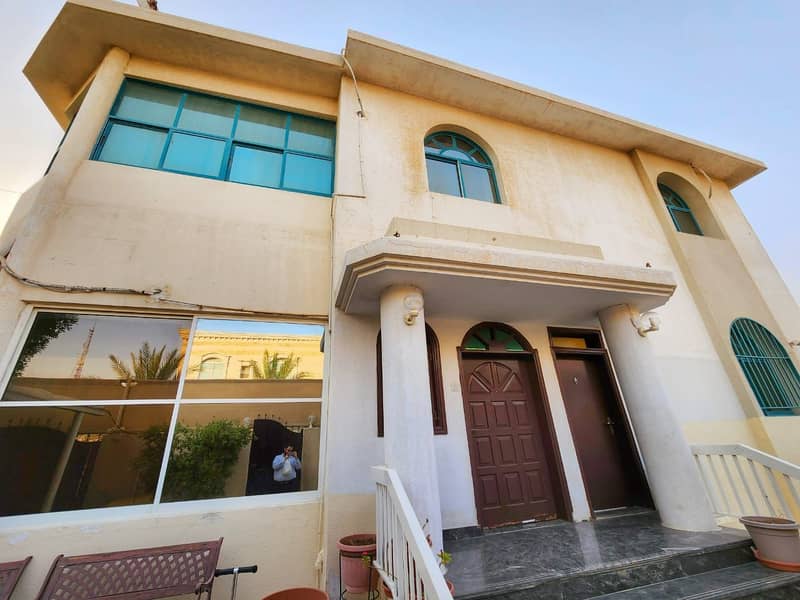 villa  for sale in sharjah al mirqab