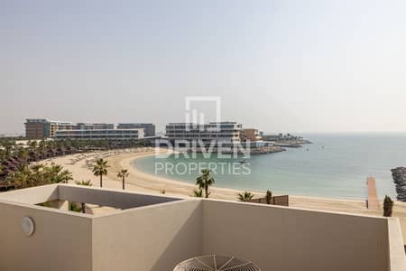 5 Bedroom Villa for Sale in Jumeirah, Dubai - Only Villa w/ Full Sea and Skyline Views