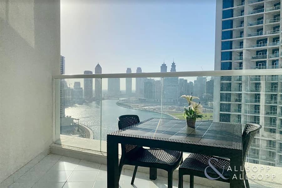 Fully Furnished | Burj View | Balcony