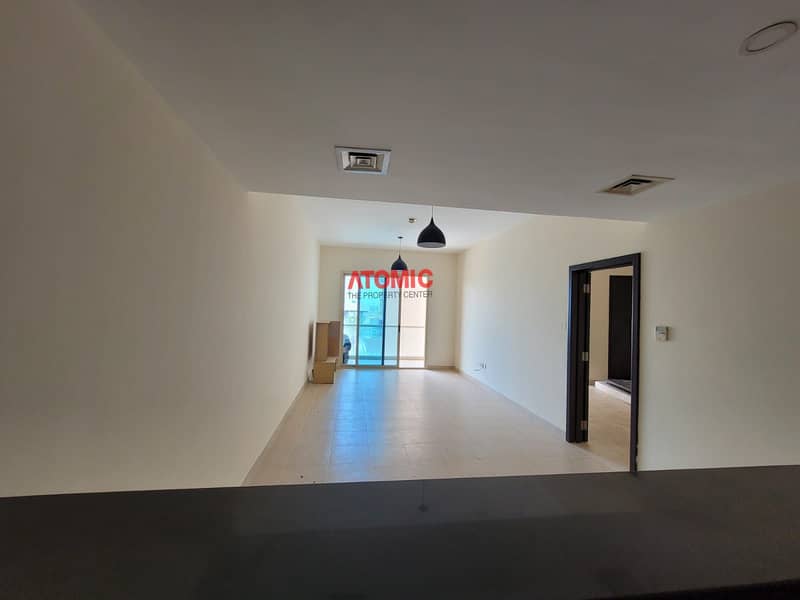 DISTRESS DEAL ! VACANT ONE BEDROOM WITH BALCONY  ! WARSAN FOURTH
