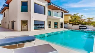 Fully Upgraded | Private Pool | Beach Access