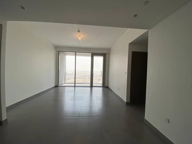 Brand New | Spacious |2bhk for rent in creek gate 1///.