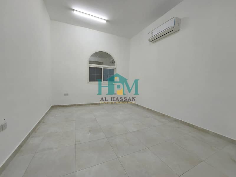Квартира в Аль Шамха, 3 cпальни, 70000 AED - 5895387