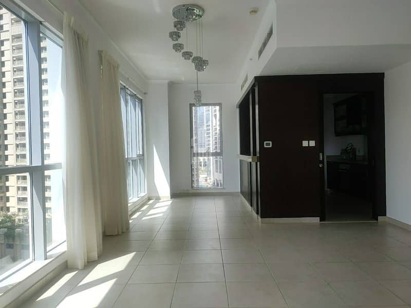 位于迪拜市中心，豪华公寓区，五号公寓大楼 1 卧室的公寓 105000 AED - 5863651