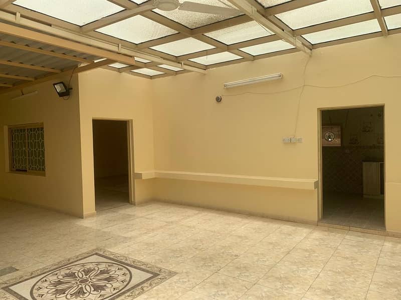 Вилла в Аль Рамакия, 6 спален, 130000 AED - 6038757