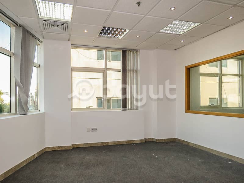 8 Spacious Commerical Office Directly from Landlord with 1 Month Rent free