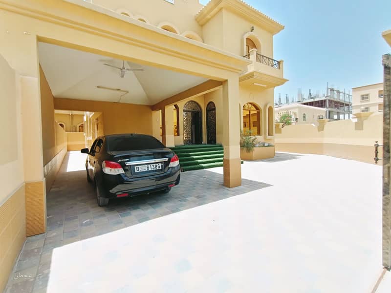 Villa for rent corner of two streets al- Rawdah area