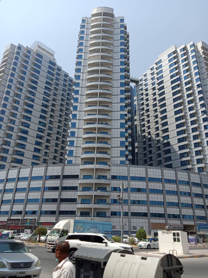 Falcon Tower Spacious 1 Bedroom with 2 Washroom for Rent