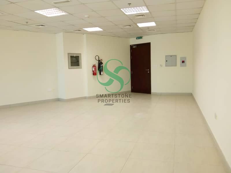 IN HURRY TO RENT! FITTED SPACIOUS OFFICE l NICE BUILDING l GREAT VIEW / LOCATION W/ PUBLIC TRANSPORTATION