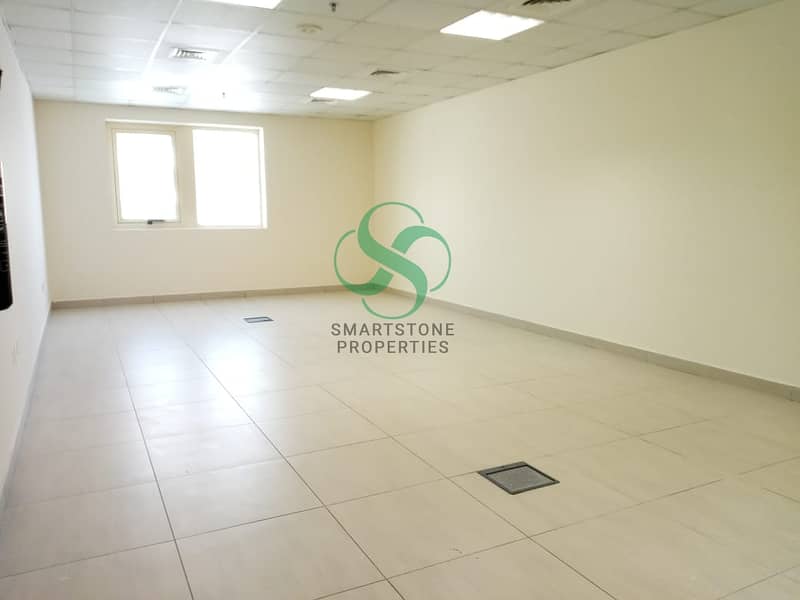 HURRY TO RENT! FITTED OFFICE IN A GOOD QUALITY BUILDING W/ COMPLETE FACILITIES - AVAILABLE PUBLIC TRANSPORTATION