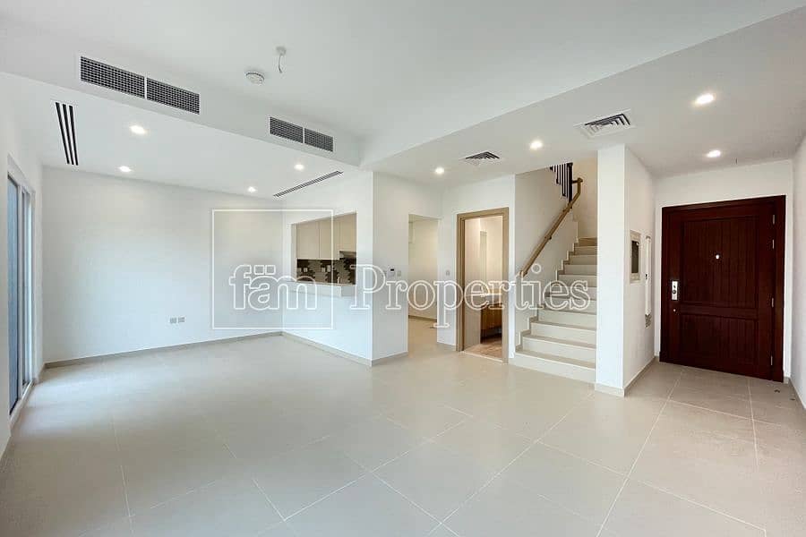 3 Bed Villa | Vacant | Brand New | Near to park