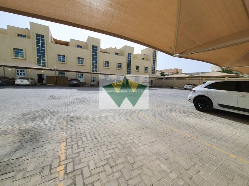 Fabulous 3 BHK unite with privet entrance And Ground floor with 2 parking free Fabulous 3 BHK unite with privet entrance And Ground floor with 2 parking free