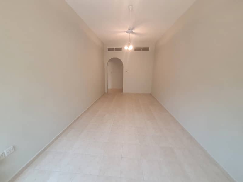 Квартира в Дейра，Аль Мутена, 1 спальня, 40000 AED - 6035971