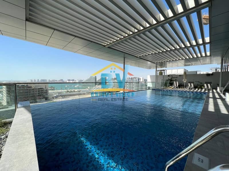 Awesome Water View Specious 1 Bedroom Apartment /Balcony
