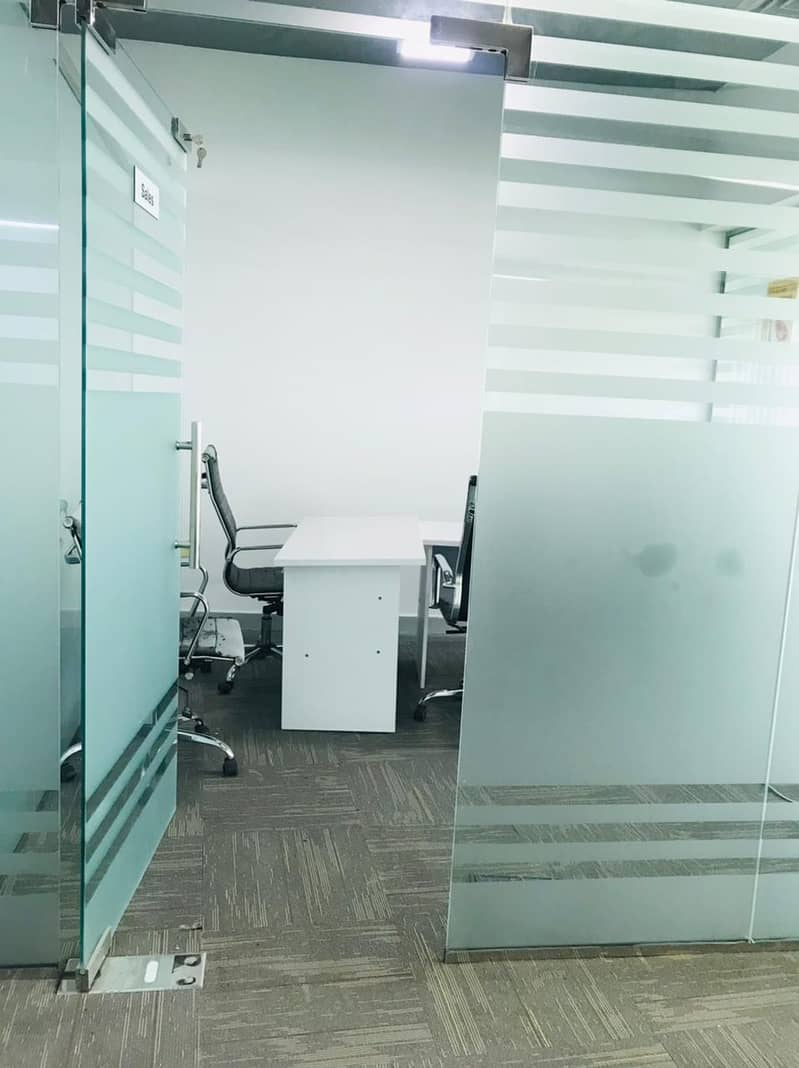 Renovated Aqua Theme | Huge Office