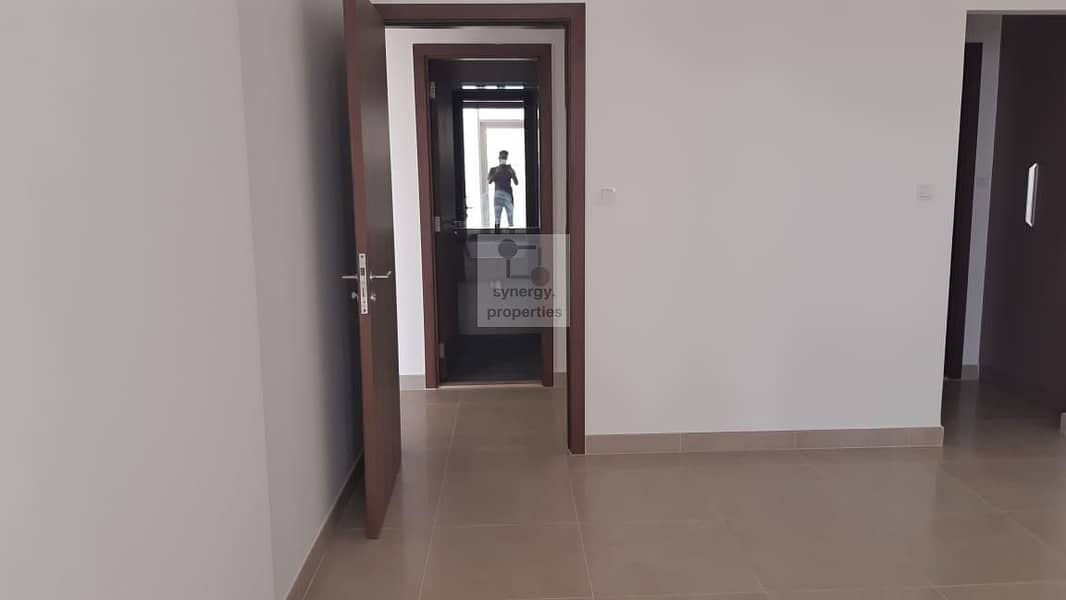 位于阿尔弗雷德街区，阿齐兹法利赫塔公寓 1 卧室的公寓 43000 AED - 6042257