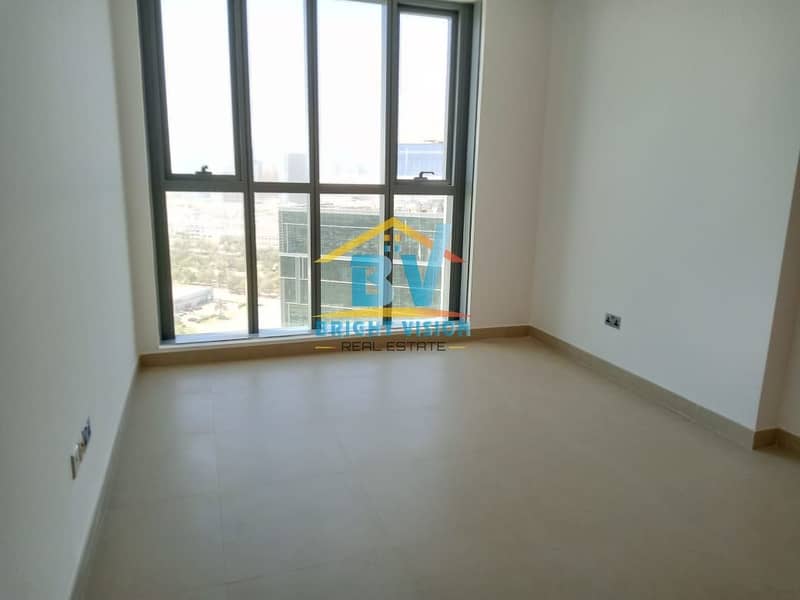 Specious 2 Master Bedrooms Apartment /Facilities/Parking