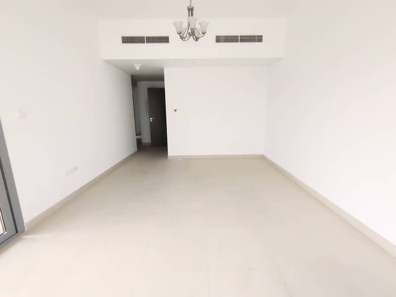 Esay Exit Near Circle mall Luxurious 3 Bhk Apartment gym pool Parking maintenance Free in jvc