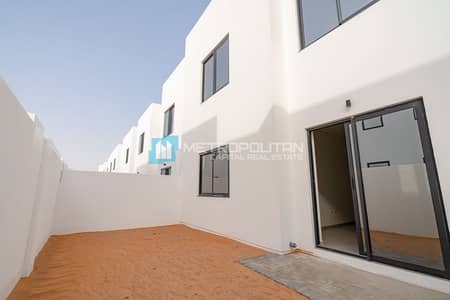 1 Bedroom Apartment for Sale in Al Ghadeer, Abu Dhabi - Corner | Brand New | Private Garden | Open Kitchen