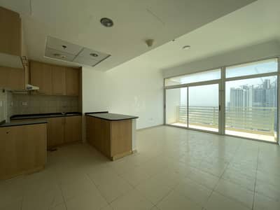 High Floor | Amazing Views | with Maid\'s Room