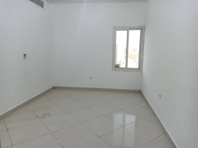 شقة في مركز محمد بن زايد،مدينة محمد بن زايد 1 غرفة 39000 درهم - 6046399