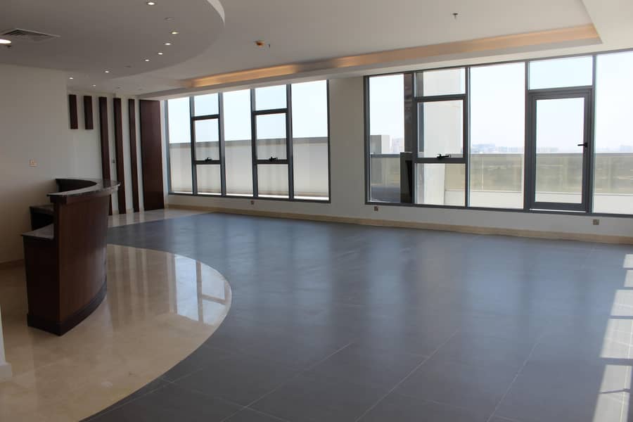 Brand New Huge Penthouse! only for AED: 140k/year! Dubai Residence Complex.