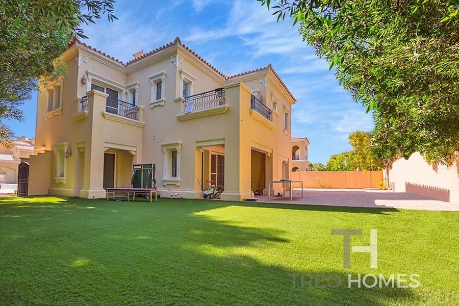 Beautiful Family Home | Private Location