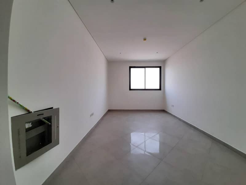 Квартира в Мувайле，Аль Захия, 2 cпальни, 40000 AED - 5971133