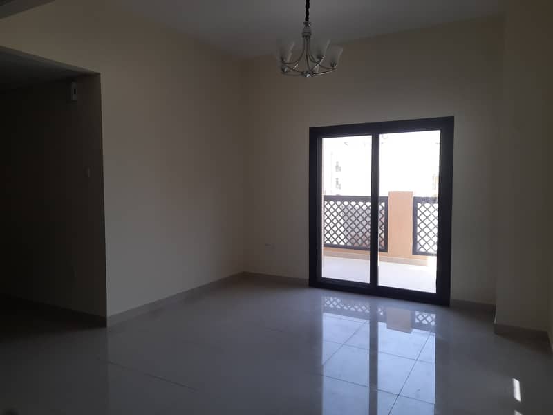 SPECIOUS 2 BHK,APARTMENT WITH LAUNDRY ROOM, BALCONY, RENT 68k ONLY  NEAR METRO