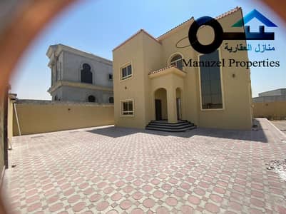 Villa for rent in Al Helio 1 area on Tar Street, very excellent location, close to the mosque, and the villa is the second inhabitant.