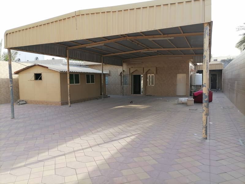 Villa for sale in Al Rawda area, Ajman, at a snapshot price, the area of ​​the villa is 5000 sq. ft.