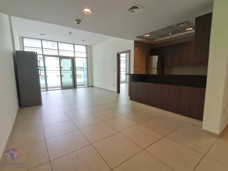 1 Bedroom With The Balcony and Fully-Equipped Kitchen in Danat | Chiller Free