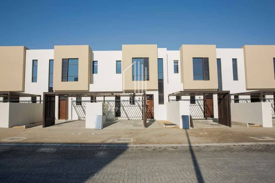 Own your villa in Sharjah at an attractive price and without maintenance fees for life