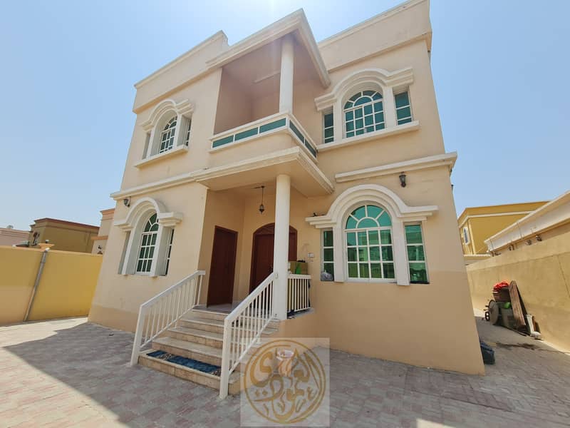 Villa for sale in Al Mowaihat, with personal finishes, using the finest materials