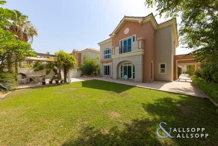 5 Bedroom Villa for Sale in Dubai Sports City, Dubai - Vacant | Incredible Golf View | 5 Bed C1