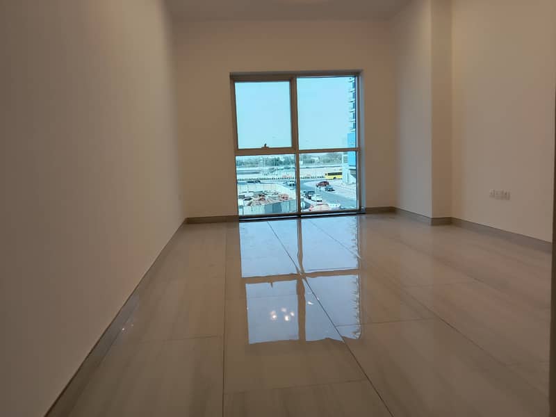 شقة في دبي لاند 1 غرفة 37990 درهم - 6015968