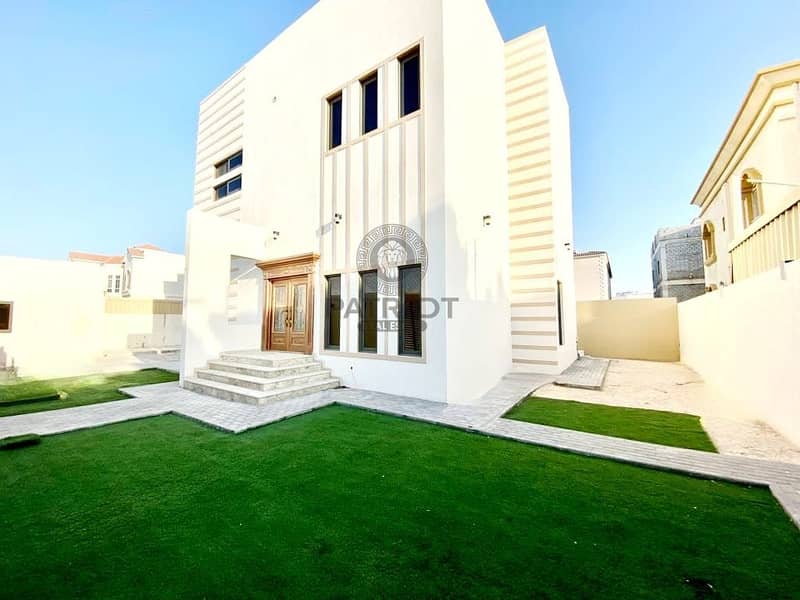 Spacious G+1 |4 Beds Villa with Maids and Drivers Room