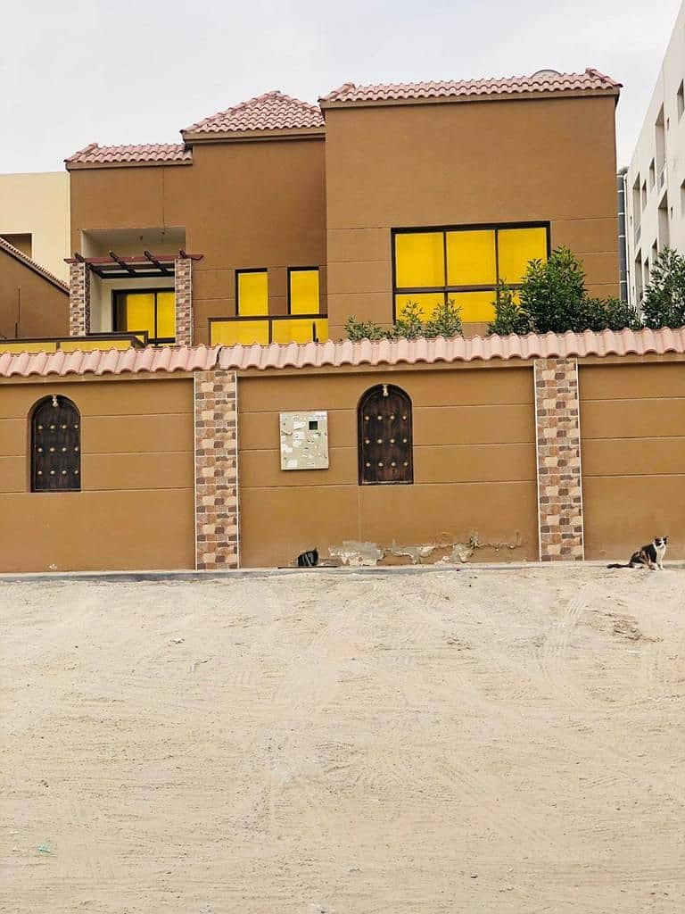 5 bedroom luxury villa available for rent  in al rawda 3 /