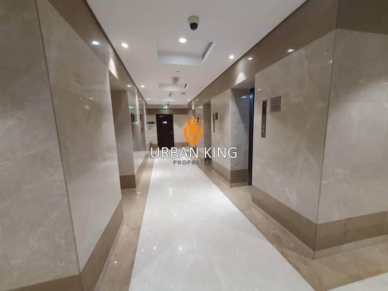 Walkable Dubai Mall | Maids room | Equipped Kitchen