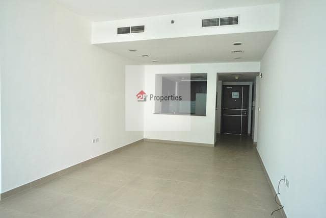 SPACIOUS APARTMENT | ATTRACTIVE RENT | WALKING DISTACNCE FROM METRO STATION