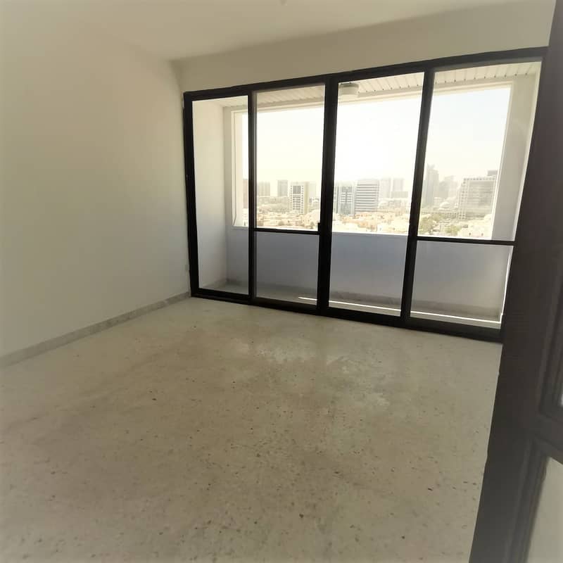 Квартира в улица Аль Наджда, 2 cпальни, 45000 AED - 6057872